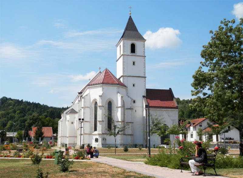 Voćin Obnovljeno svetište Gospe Voćinske